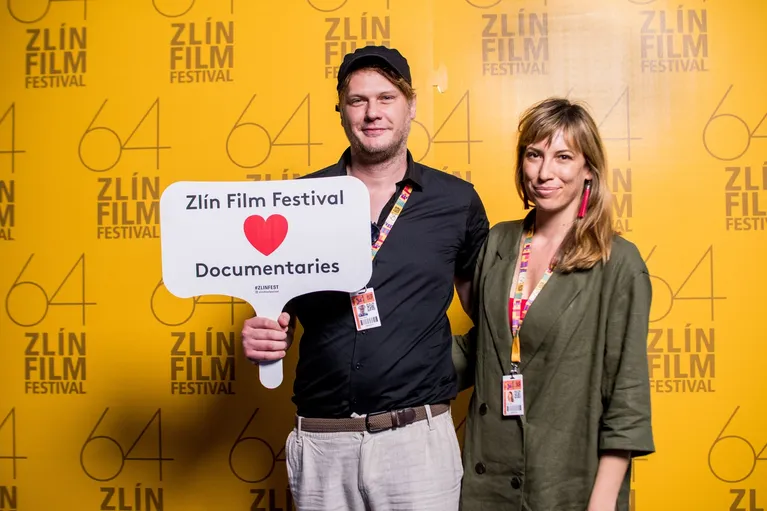 FESTIVAL BUBBLES: Interview with Glória Halász and Balázs Hatvani (Circus Siblings)