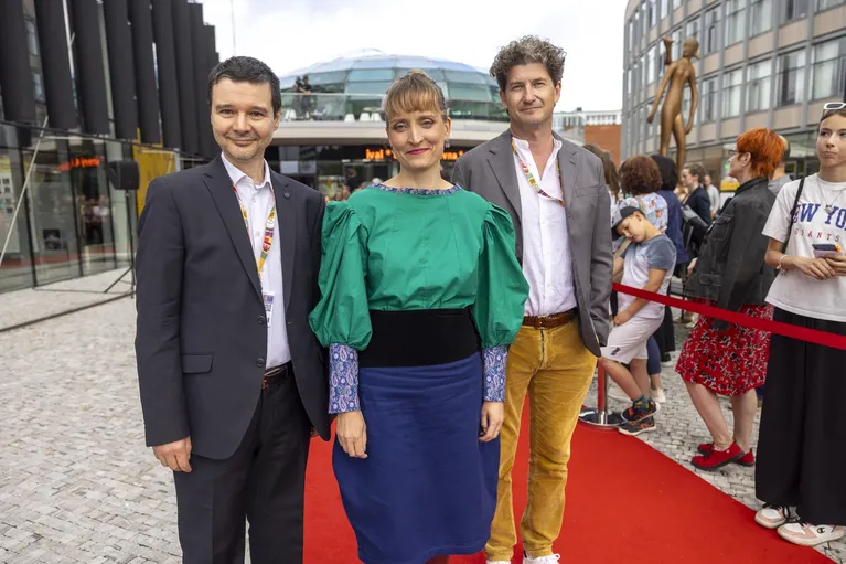The International Ecumenical Jury “The right jacket, but the wrong shoes”