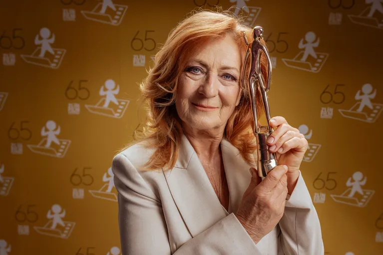 Zlín Film Festival ocenil Zlatým střevíčkem herečku Simonu Stašovou 