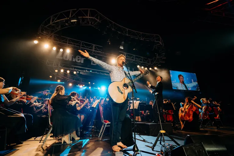 První festivalový večer zahájíme ve velkém stylu!
