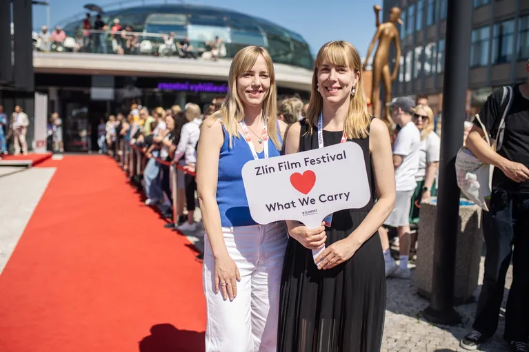 Jessica and Annika Karlsson